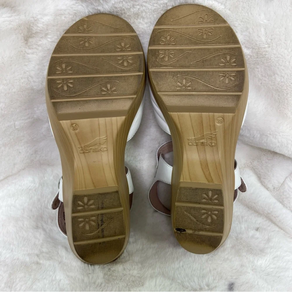 Dansko White June Leather Sandal size 39/8.5/9. - Picture 14 of 15